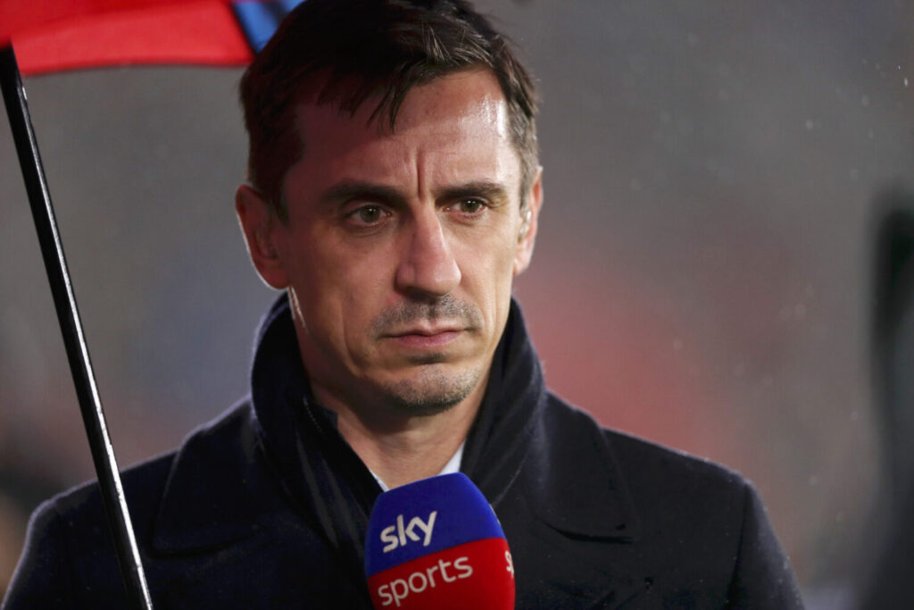 Gary Neville slams United transfer plan