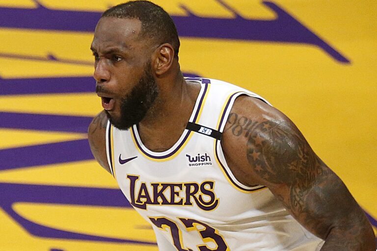 Lebron James becomes first active NBA player to become billionaire
