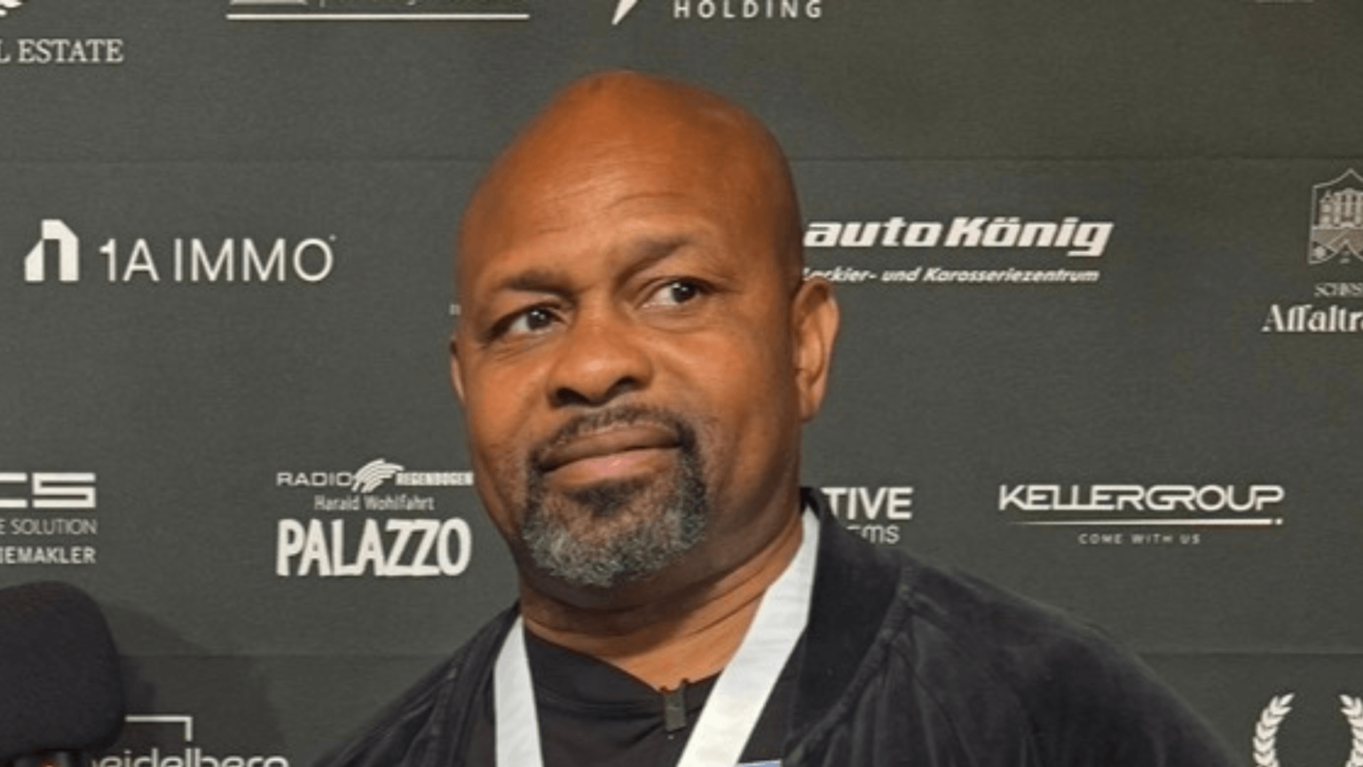 Roy Jones Jr. defeated a boxing legend after realising his rival was ...