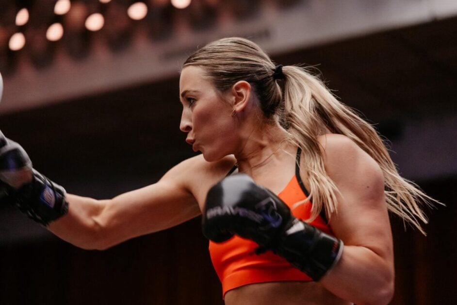 Jade Jones throwing punches at Tommy Fury vs Eddie Hall open workout