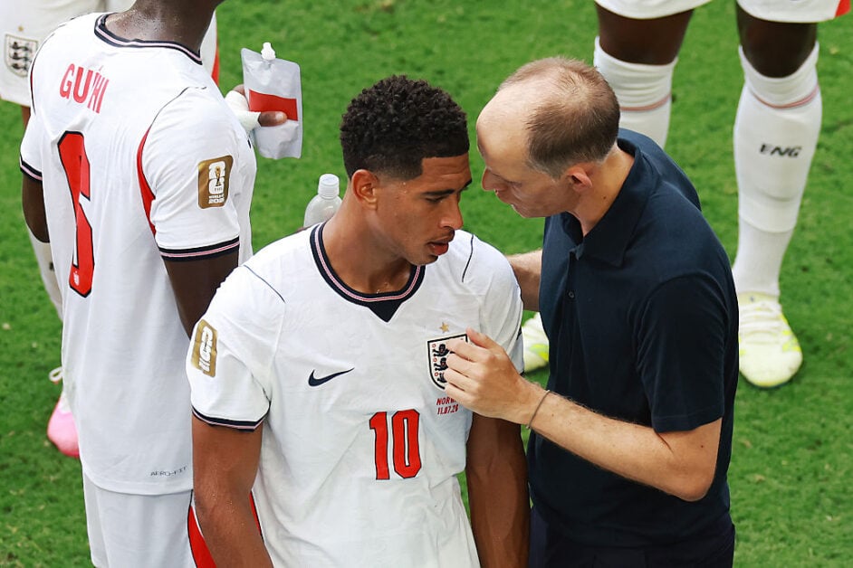 Thomas Tuchel talking to Jude Bellingham