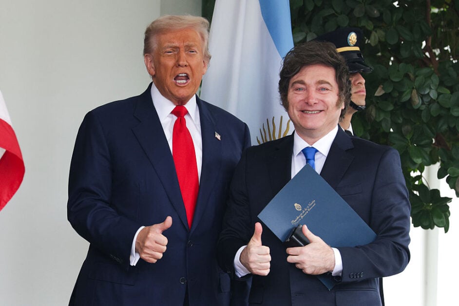 Donald Trump posing with Javier Milei