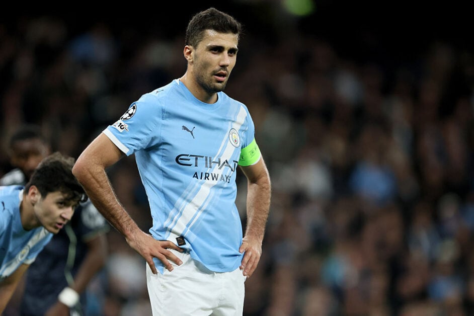 Rodri playing for Manchester City